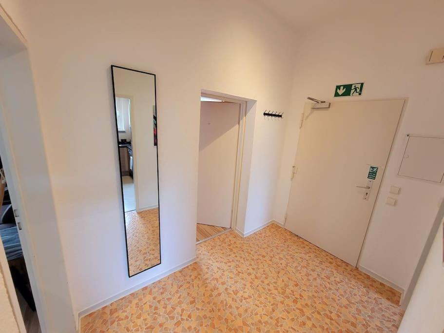 Duplex Apartment Ullstein- 4 Bedrooms, 2 Bathrooms, Living Room, 2 Parking Spaces, Boxspringbeds, Family & Business Apartment! Berlin Exterior photo